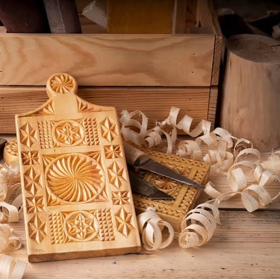Wooden Handicrafts - hand carved bowls and decorative boxes for B2B export from Patiala Road Mohali